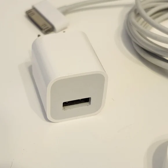 Apple iPod Universal Dock A1153 Remote A1156 30-Pin Cable Charger Tested Works